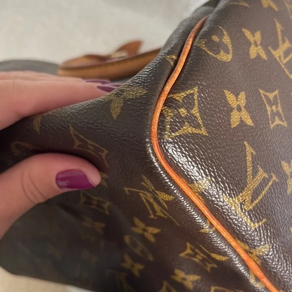 Authentic Louis Vuitton Speedy 30 - Picture 10 of 16